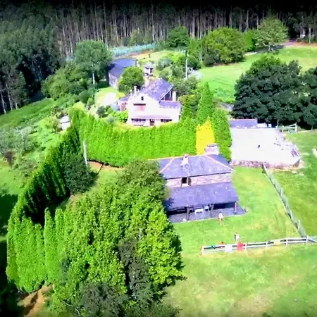 Holiday home Aldea Lamacido Loiba